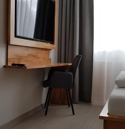 Hotel Hb 32