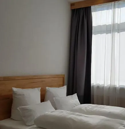 Hb 32 Hotel